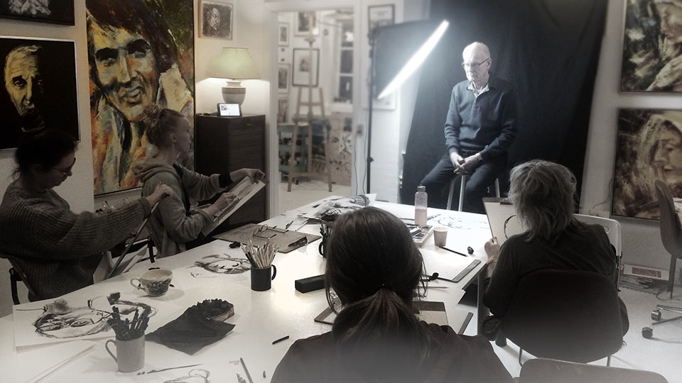 Portræt tegnekursus 'At tegne portræt II' i Aarhus. Portrætundervisning af portrætmaler Peter Simonsen. For let øvede og øvede