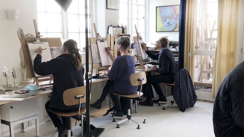 Tegnekursus i klassisk tegning i Aarhus. Du lærer at tegne det du ser - for begyndere og øvede